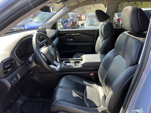 Certified 2023 Honda Pilot Touring image 14