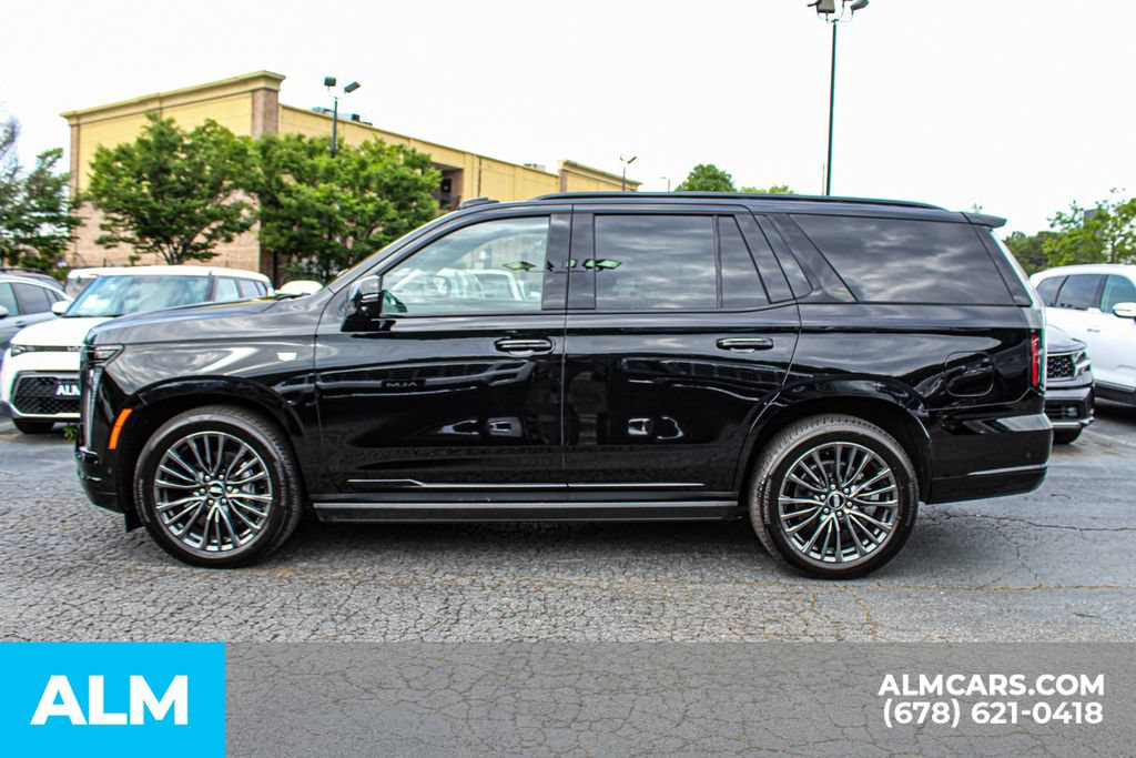 Used 2026 Cadillac Escalade Platinum Sport w/ LPO, Floor Liner Package AWD/4WD image 6