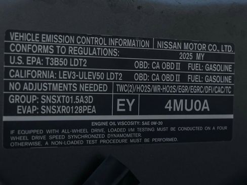 Used 2025 Nissan Rogue SL image 32