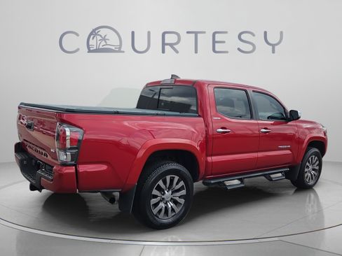 Used 2020 Toyota Tacoma Limited AWD/4WD image 5