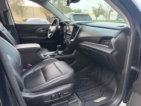 Used 2018 Chevrolet Traverse Premier w/ LPO, Black Accent Package image 47
