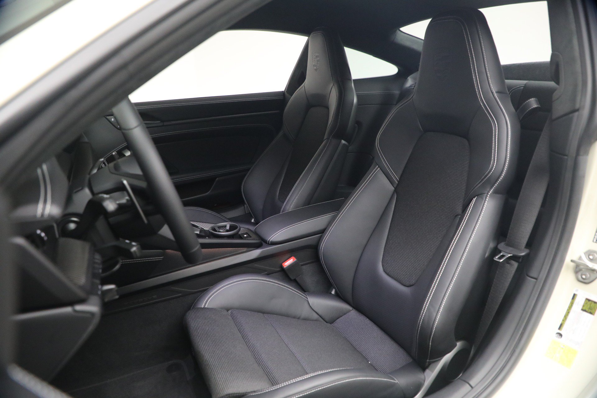 Used 2026 Porsche 911 GT3 RWD image 14