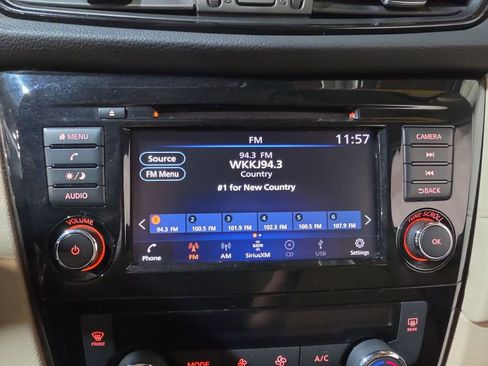 Used 2020 Nissan Rogue SV AWD/4WD image 12