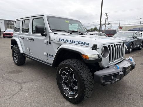 Used 2023 Jeep Wrangler Unlimited Rubicon 4xe w/ Cold Weather Group AWD/4WD image 7