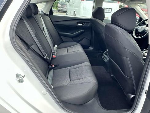 Certified 2025 Honda Accord SE image 9