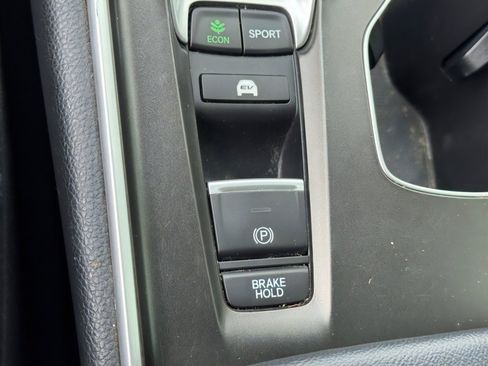 Used 2022 Honda Accord Sport image 31