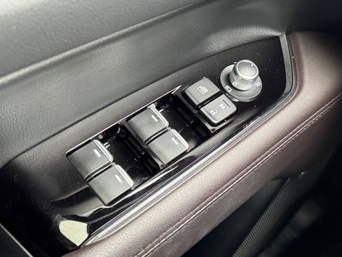 Used 2023 MAZDA CX-5 Signature image 17