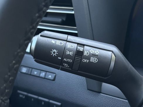 Used 2026 Lexus GX 550 w/ Accessory Package (2T) AWD/4WD image 41