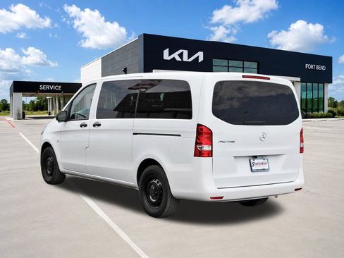 Used 2023 Mercedes-Benz Metris Passenger image 7