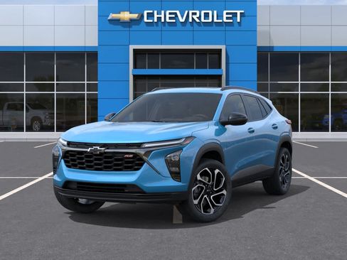 New 2026 Chevrolet Trax RS w/ Sunroof Package FWD image 6