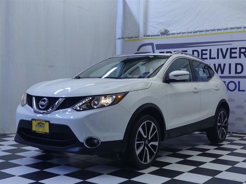 Used 2017 Nissan Rogue Sport SL AWD/4WD image 4