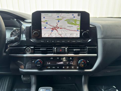 Used 2022 Nissan Pathfinder SL w/ SL Premium Package FWD image 22