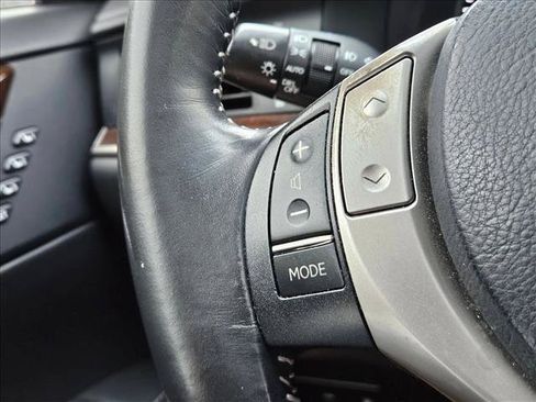 Used 2015 Lexus ES 350 w/ Luxury Package FWD image 21