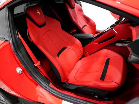 Used 2023 Ferrari Roma image 41