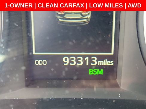 Used 2017 Toyota Highlander Limited w/ Carpet Mat Package AWD/4WD image 4