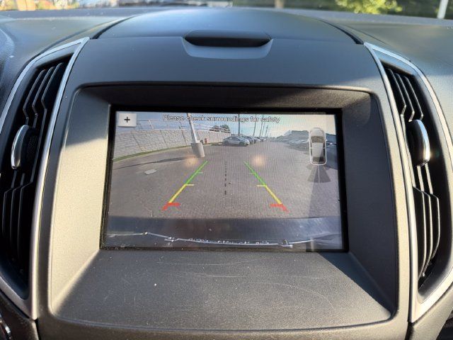 Used 2018 Ford Edge SEL w/ Equipment Group 201A AWD/4WD image 17
