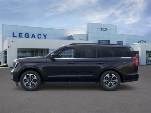 New 2026 Ford Expedition Active image 3