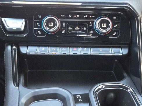 Certified 2025 GMC Sierra 2500 AT4 w/ Technology Package image 19