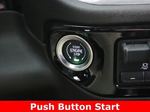 Used 2025 GMC Sierra 1500 Elevation w/ Preferred Package AWD/4WD image 22