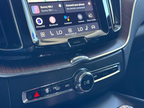 Certified 2023 Volvo XC60 B5 Ultimate AWD/4WD image 20