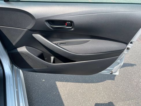 Used 2023 Toyota Corolla LE FWD image 28