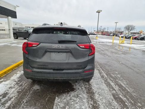 Used 2020 GMC Terrain SLE w/ Driver Convenience Package image 8