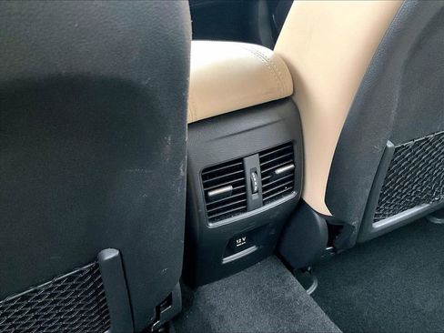 Used 2018 INFINITI QX30 Premium w/ Cargo Package image 29