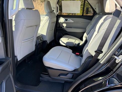 New 2026 Ford Explorer Active image 17