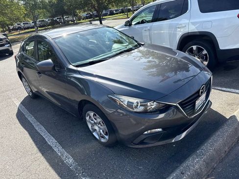 Used 2016 MAZDA MAZDA3 i Sport FWD image 3