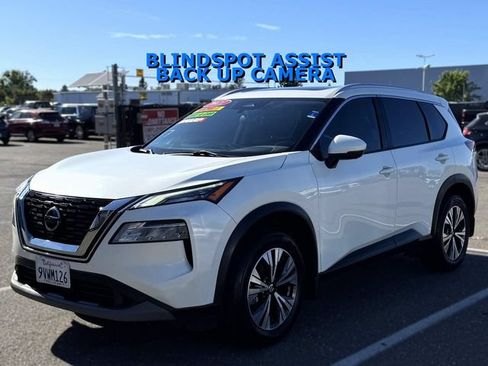 Used 2021 Nissan Rogue SV w/ Premium Package FWD image 9
