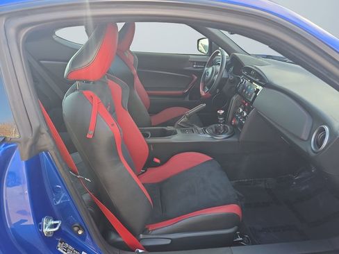 Used 2018 Subaru BRZ tS image 15