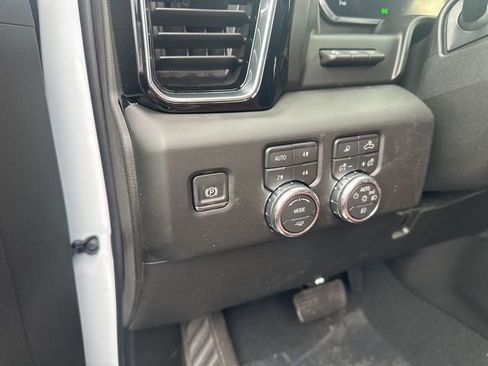 New 2026 GMC Sierra 2500 Denali Ultimate image 14