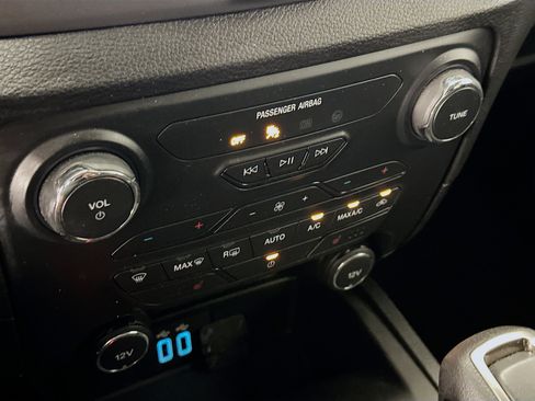 Used 2019 Ford Ranger XLT w/ Equipment Group 302A Luxury AWD/4WD image 24