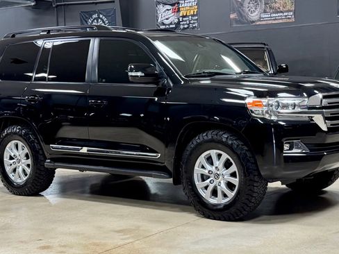 Used 2019 Toyota Land Cruiser AWD/4WD image 2