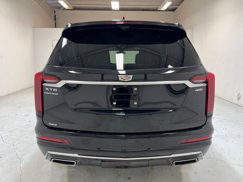Used 2021 Cadillac XT6 Premium Luxury w/ Platinum Package AWD/4WD image 10