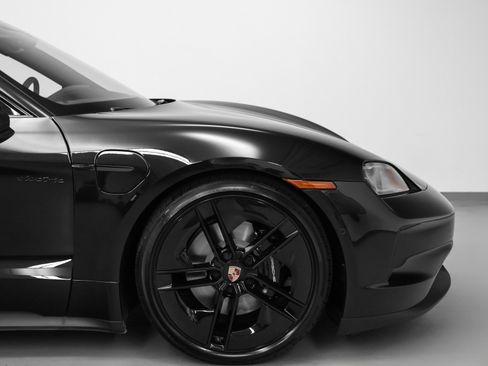 New 2026 Porsche Taycan image 14