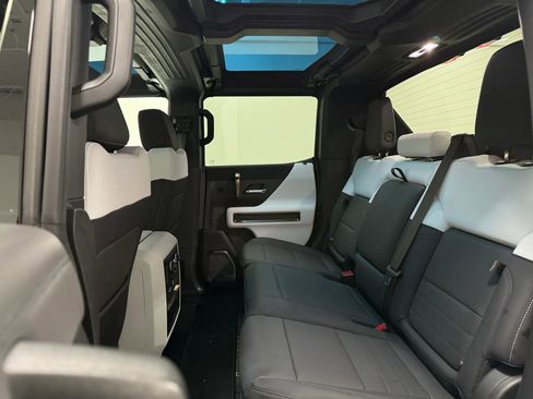 Used 2024 GMC Hummer EV 3X w/ Omega Edition AWD/4WD image 16