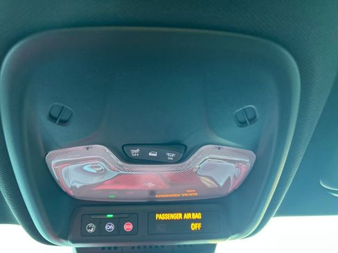 New 2026 GMC Canyon Elevation w/ LPO, Black Badging Package image 25