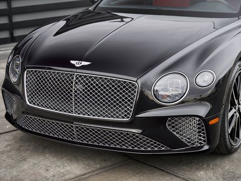 Used 2022 Bentley Continental GT image 6