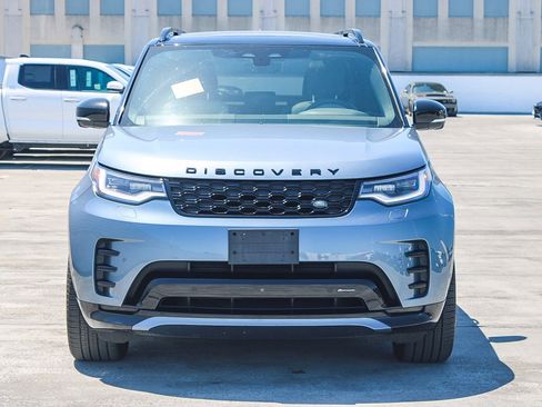 Used 2023 Land Rover Discovery S R-Dynamic image 3