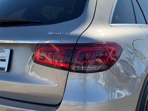 Used 2020 Mercedes-Benz GLC 300 GLC 300 image 22