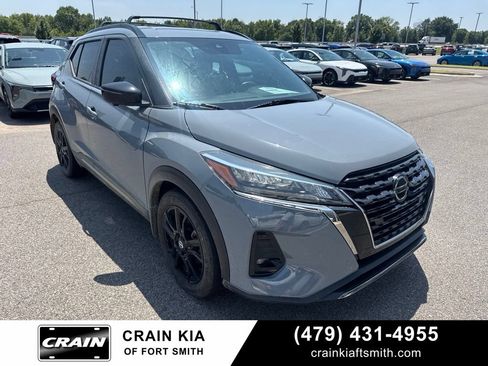 Used 2021 Nissan Kicks SR w/ SR Premium Package FWD image 1