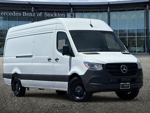 New 2026 Mercedes-Benz Sprinter 2500 image 2