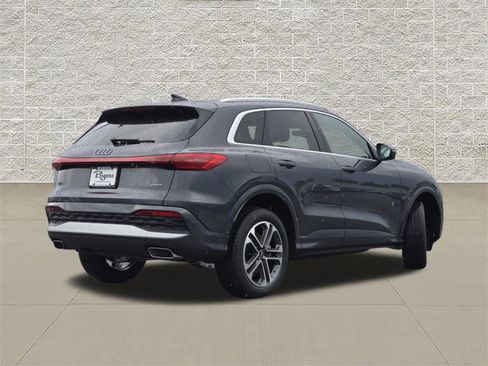 New 2026 Audi Q5 Premium AWD/4WD image 7