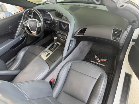Used 2015 Chevrolet Corvette Z06 w/ 2LZ Preferred Equipment Group RWD image 17