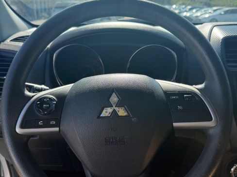 Used 2019 Mitsubishi Outlander Sport ES FWD image 12