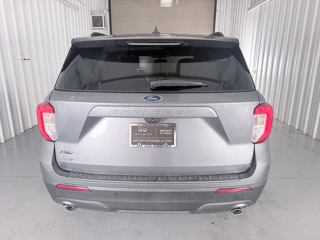 Used 2021 Ford Explorer XLT w/ Equipment Group 202A RWD image 6