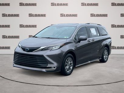 Used 2023 Toyota Sienna XLE