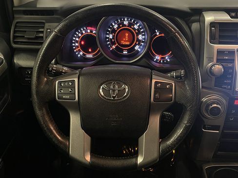 Used 2013 Toyota 4Runner Limited image 19