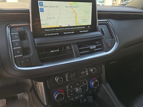 Used 2021 Chevrolet Tahoe Z71 w/ Rear Media and Nav Package image 21